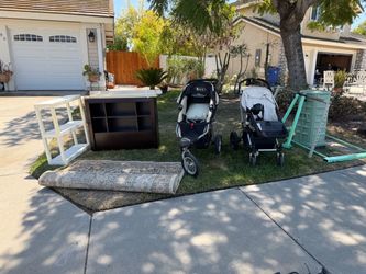 Free twinned, strollers, rugs, gymnastics bar.