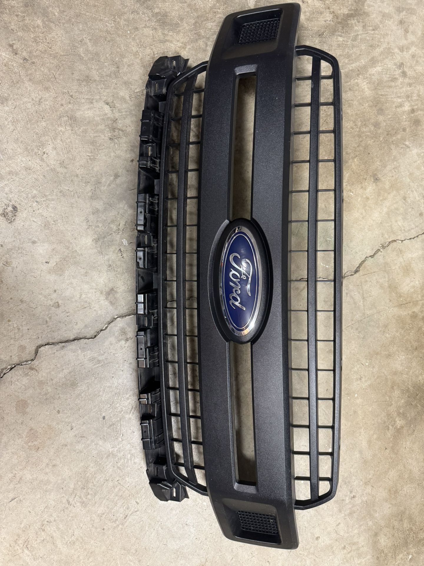 OEM 2020 Ford F-150 XL Front Grill w/ Badge Emblem