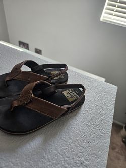 REEF TOODLER sandals