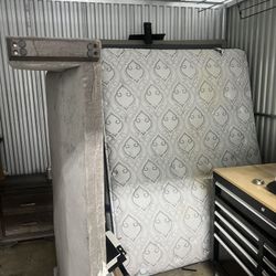 QUIN Size Mattress In Naperville, Il With Box Spring And Head Board 