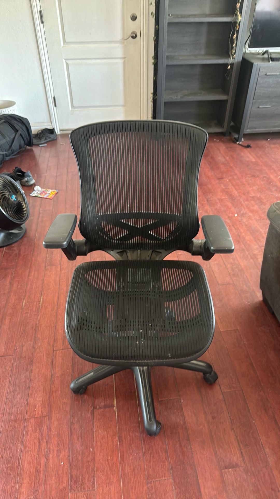 Office chair on roll