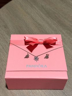 Pandora North Star Necklace and Earrings Set