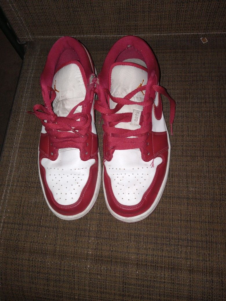 Jordan 1 Low Red With Yellow 10