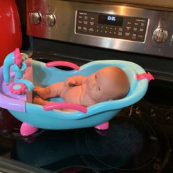 You Baby Bath With Doll
