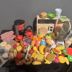 Assorted Kids Play Good