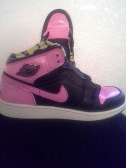 Youth AIR JORDAN size 6Y