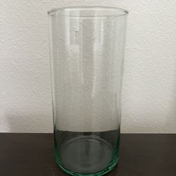 Glass vase