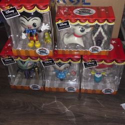 Disney Showcase Collection Figures 