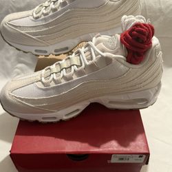 Size 12 - Nike Levi's x Air Max 95 OG Light Orewood Brown Size 12