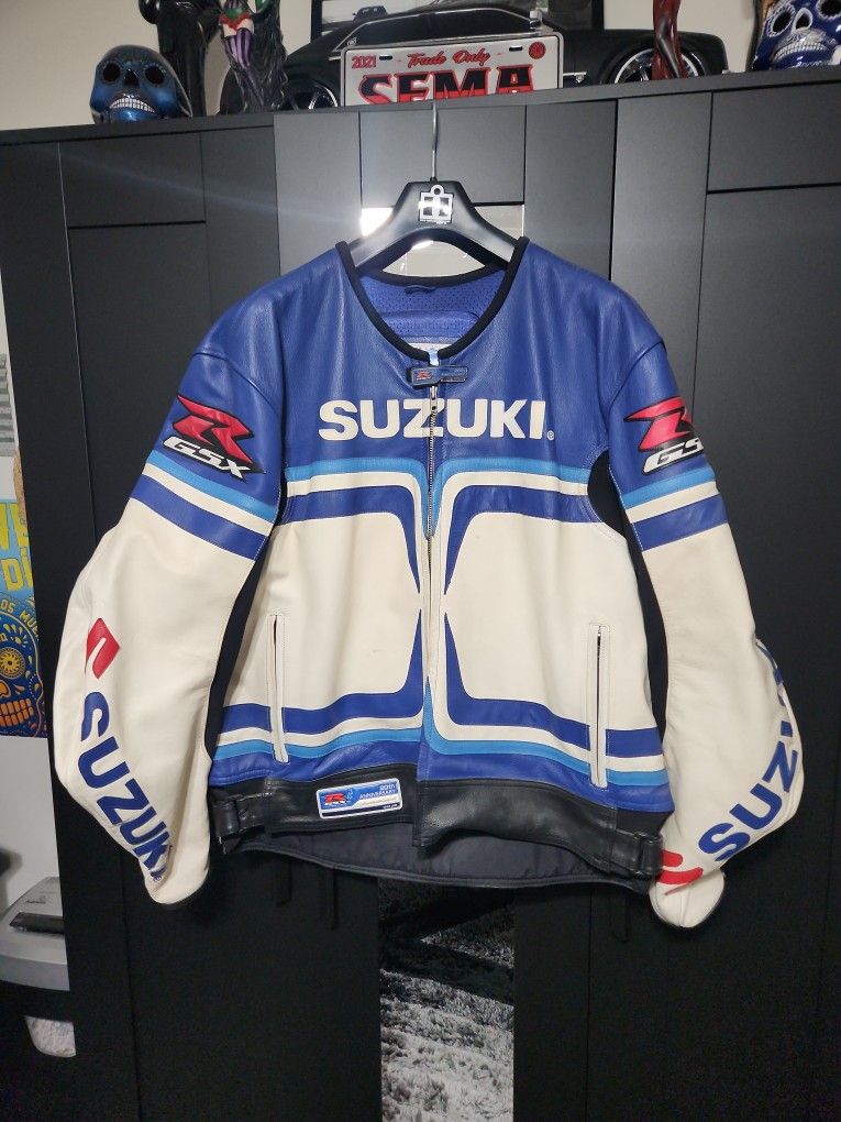 GORGEOUS Brand NEW Blue and White Suzuki Motorcycle Jacket! Size 50, Only 250 MADE!