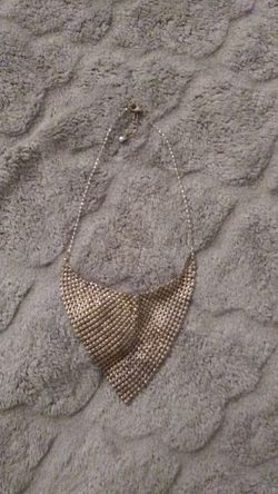 Silver fashion necklace