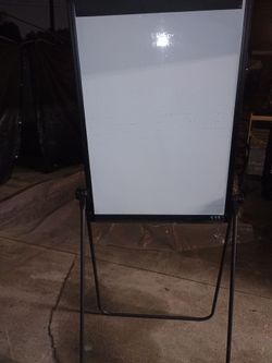 Portable  adjustable double-sided magnetic dry erase board