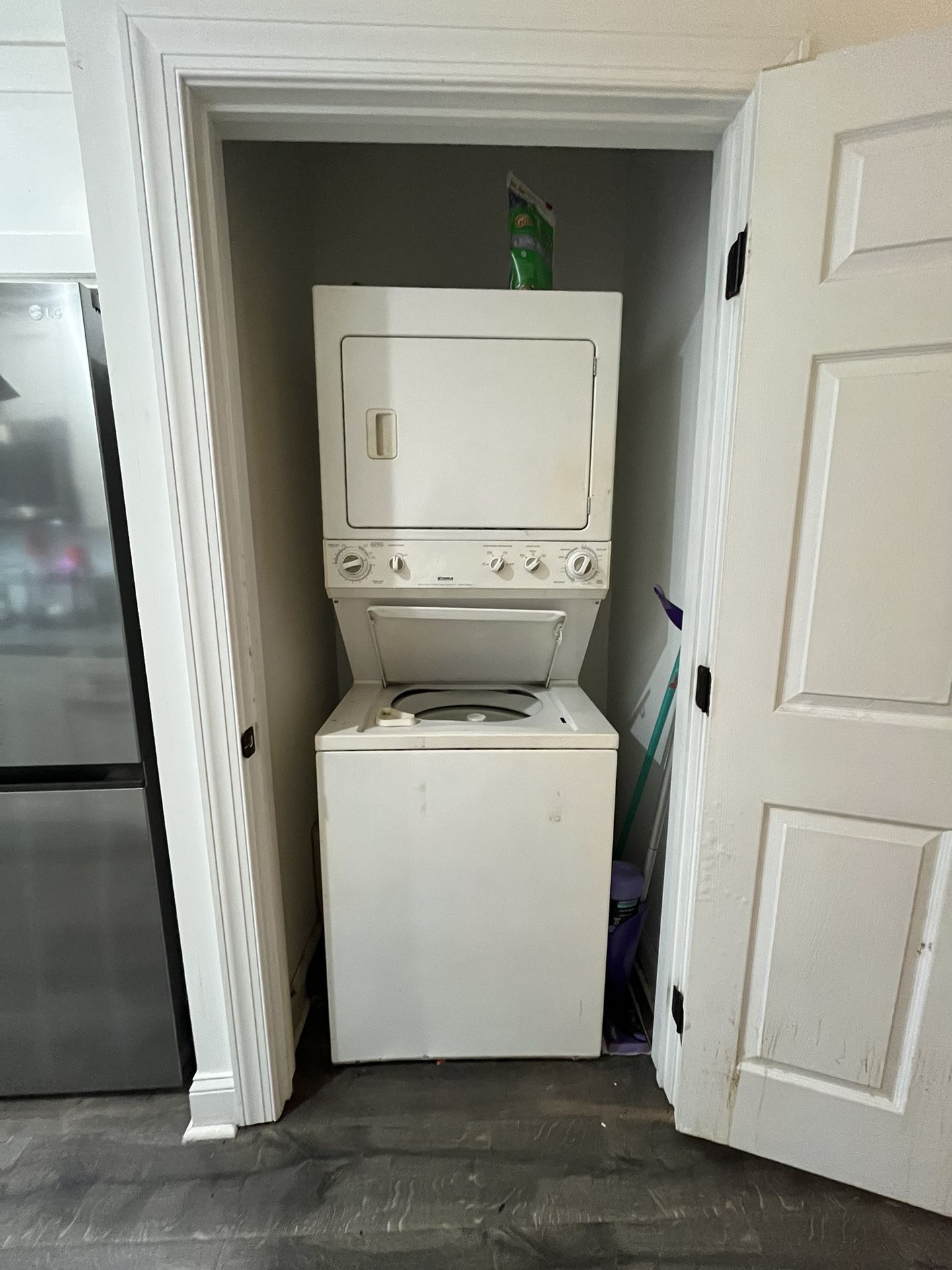 Stackable Washer & Dryer