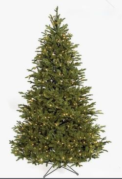 7 ft Tall Pre-Lit Christmas Tree