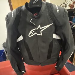 Alpinestars Middle V3 Airflow Leather Jacket