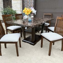 Beautiful Rectangular Regular Table Set With 6 Matching Chairs 