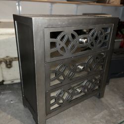 3 Mirrored Drawers Dresser