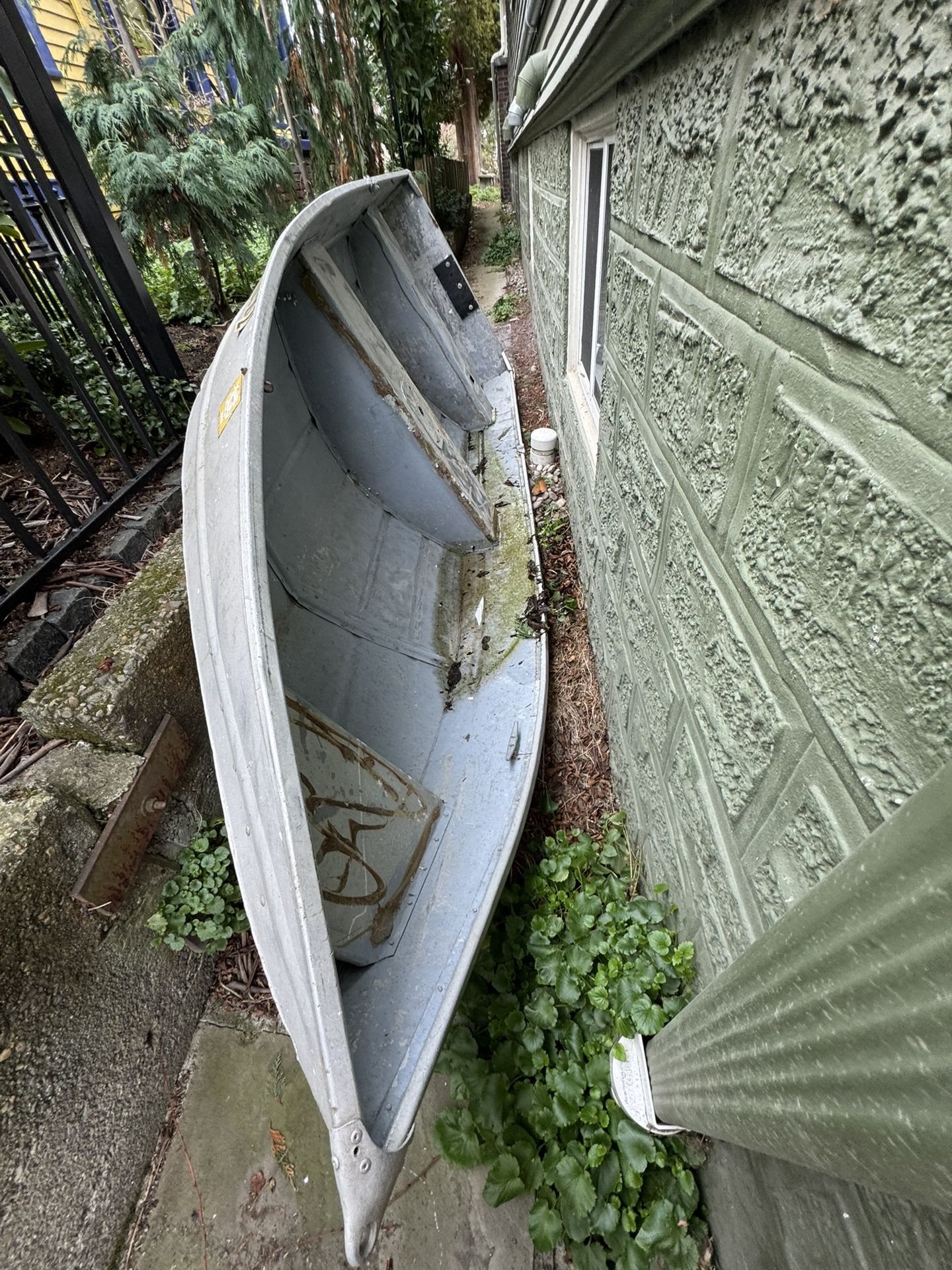 12 Ft Aluminum Boat