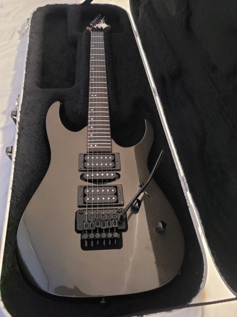 Washburn Chicago Series / Hard Case Floyd Rose