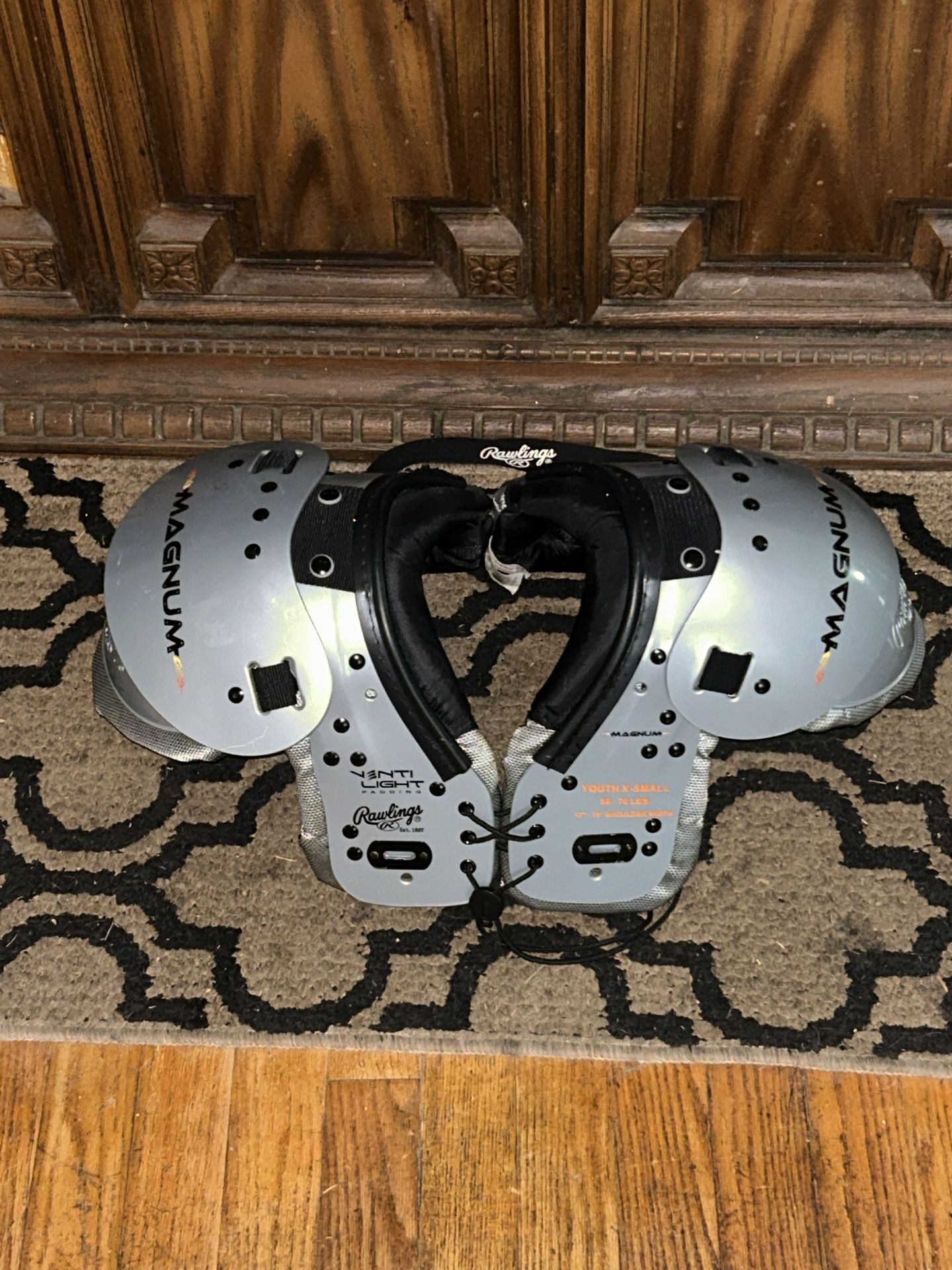 Youth football shoulder pads