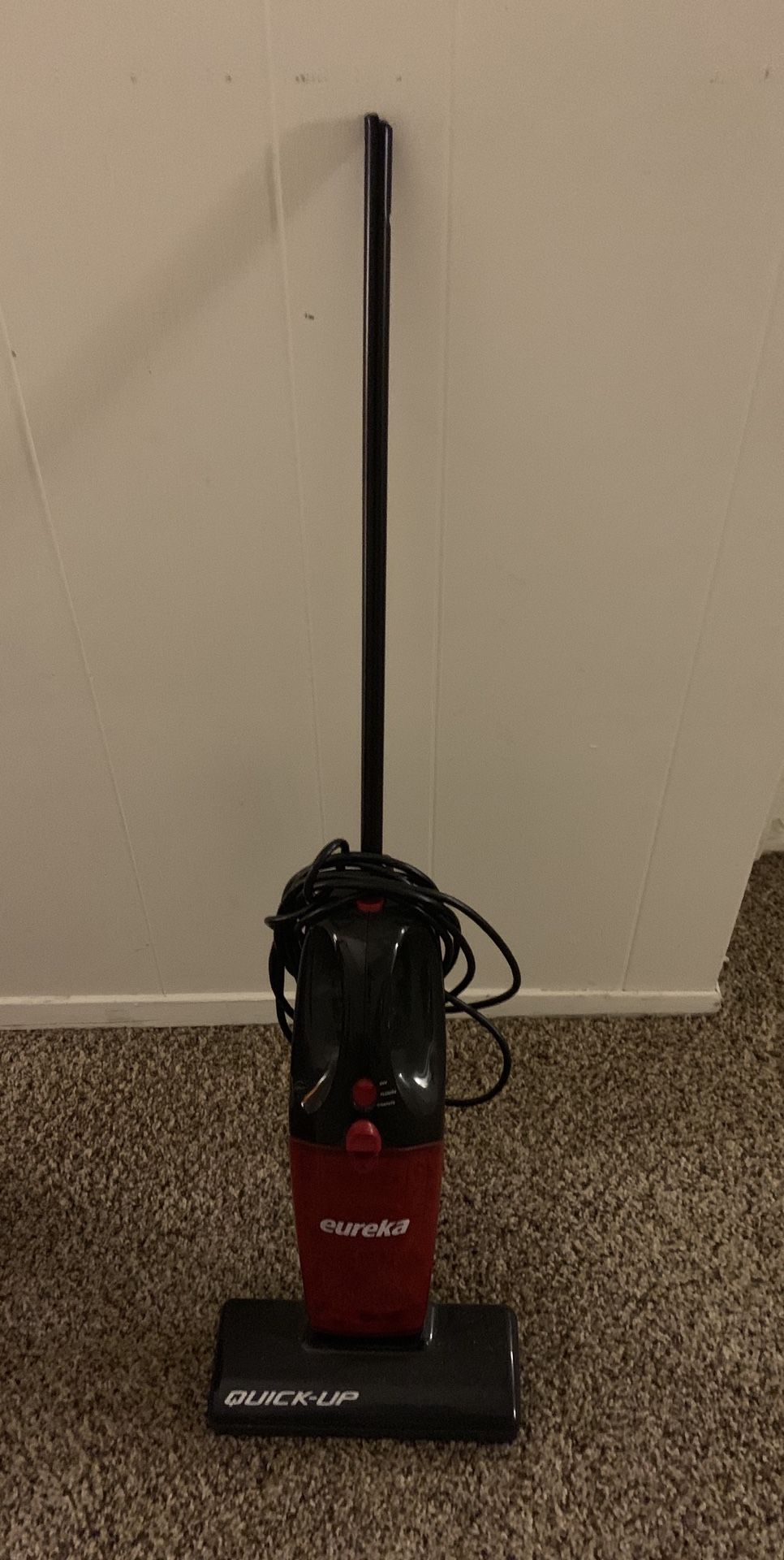 Eureka Quick Up Small Vacuum