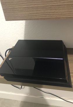 Ps4 500 GB with Starwars Controller and two games OBO!!