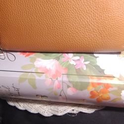 KATE SPADE LEATHER WALLET 