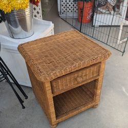 Wicker Nite Stand / End Table
