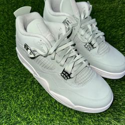 Brand new Jordan 4 Seafoam Women’s size 12/ 10.5m 🚨✅ Read Description ✅🚨