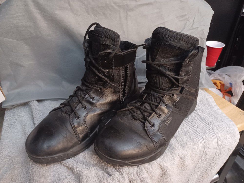 5.11 A/T Tactical Boots Men's Size 11 Black In Color