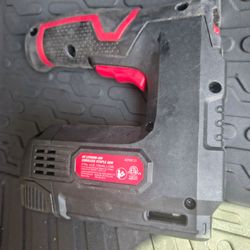 Rechargeable staple/nail gun