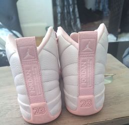 Shoes Jordan's size 5