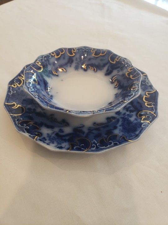 Vintage- Grindly Argyle Flow Blue with Gold Accent Dessert Set of 2 pieces-
bowl & plate