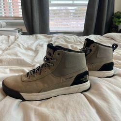 North Face Winter Boots, Size 9