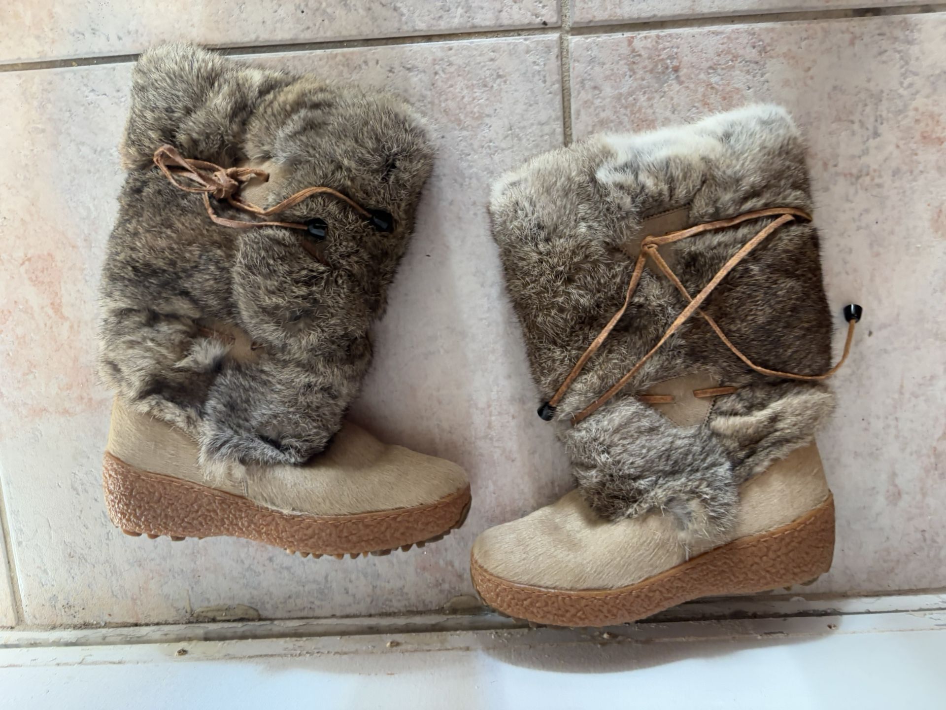 Oscar sport fur boots flat shoes ankle high lace up accessory winter platform