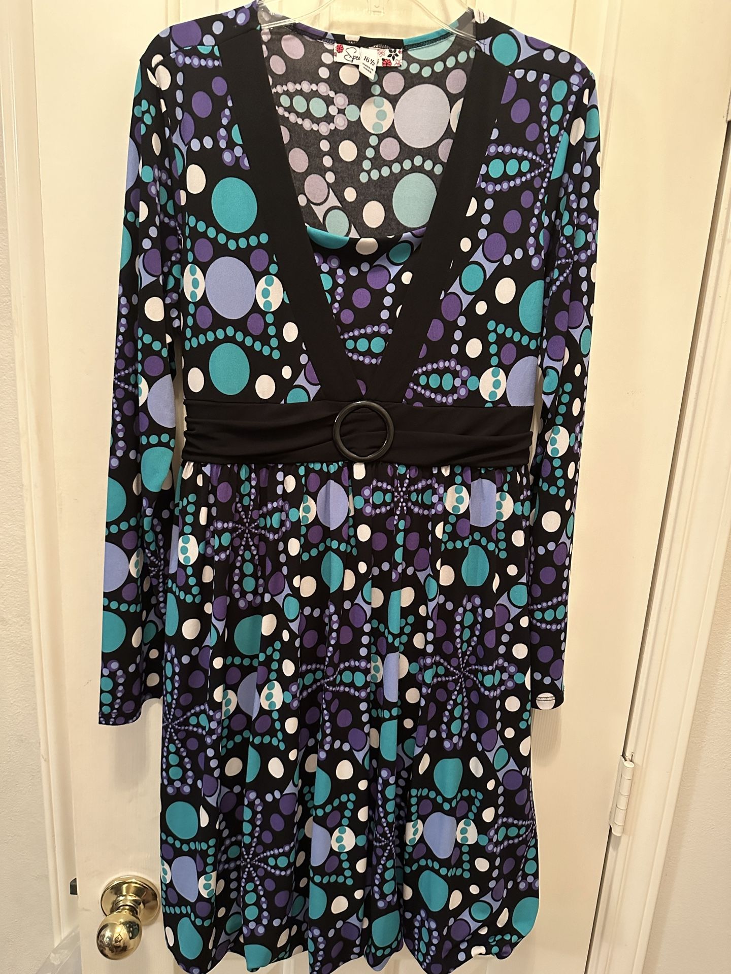 Speechless girls dress plus size 16 1/2, long sleeve, puffy hem, tie-back pullon
