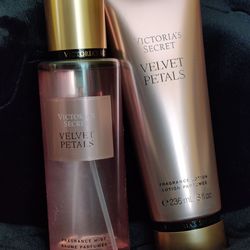 Sets Victoria Secret velvet  petals