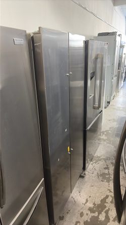 Whirlpool side by side refrigerator