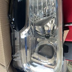 2018 Tacoma TRD Driver Oem Headlight