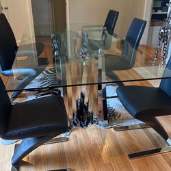 Zuri Falcone 94” Modern Dining Table