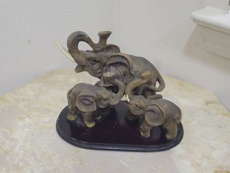 Elephant figurines