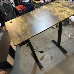 Computer Desk With Automatic Height Adjustment For Standing Desk