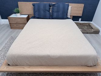 Rove Concepts Hunter Queen Bedroom Set + Casper Mattress