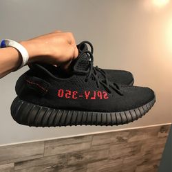 adidas Yeezy Boost 350 V2 Size 10