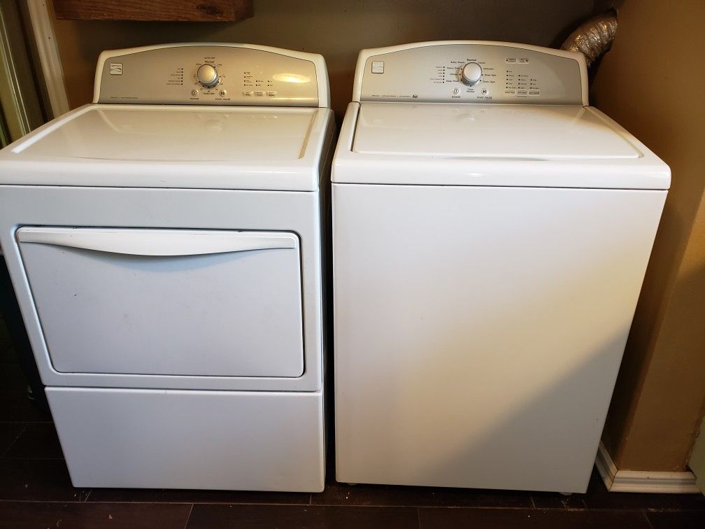 Kenmore washer and dryer set