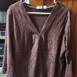 18/20  Cato Womans Lace Overlay Top