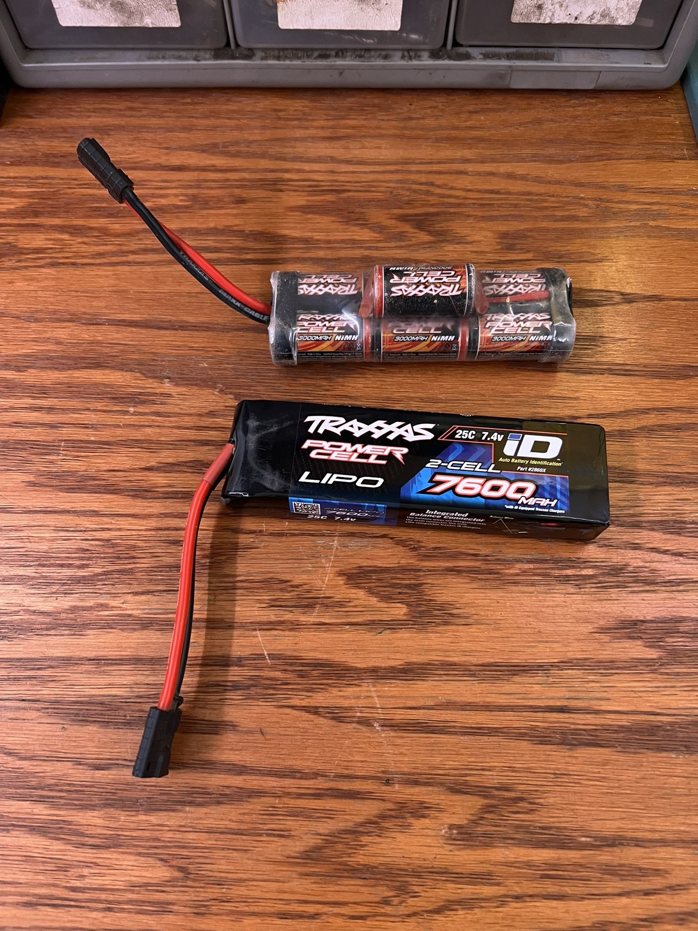 Traxxas Lipo, 7600 battery Low Use Got It Three Weeks Ago $70 In Mesquite