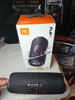 JBL Flip 7 Portable Bluetooth Speaker Waterproof Cylindrical Wireless