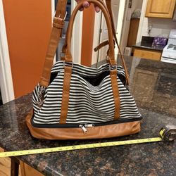 Overnight Bag With Shoe Compartment 