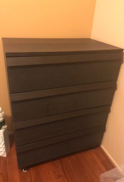 Brown dresser with 5 drawers used only 6 months